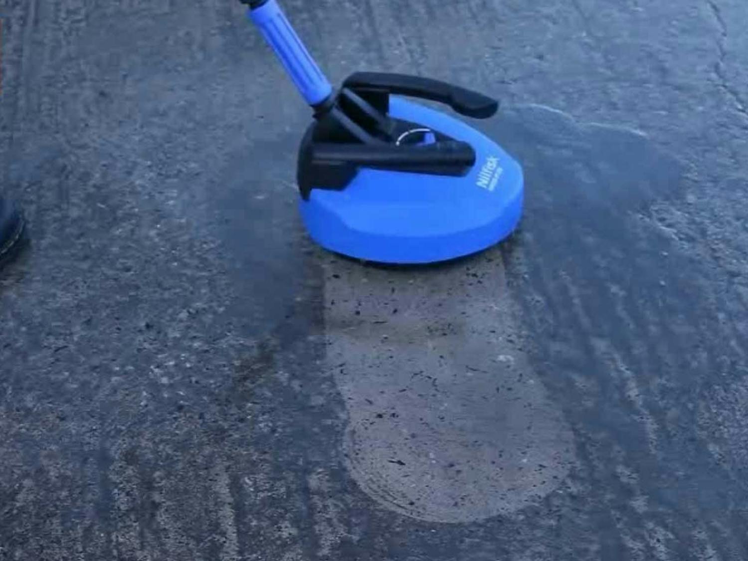 Rengöring av stenplattor med högtryckstvätt Rengöring av stenplattor: Högtryckstvätt